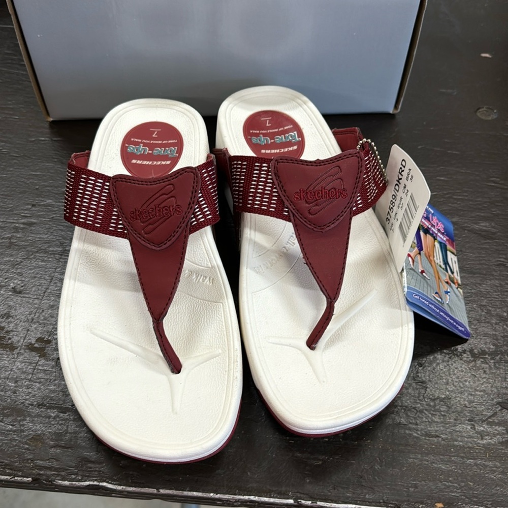 Skechers Tone Up Sandals